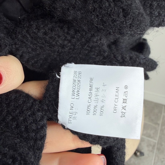 TSE Circular Handknit Top in Black Size M/L - Picture 7 of 7